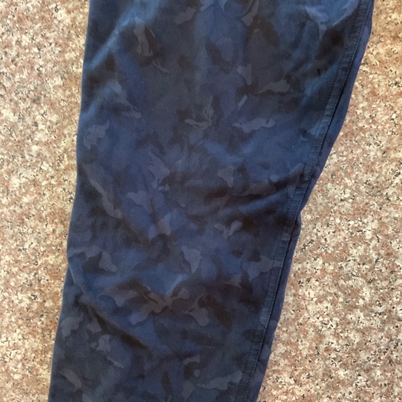 Athleta Farallon Jogger Blue Stratum Camo Size 6 Tall - Picture 8 of 8